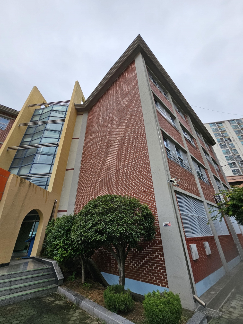 거제 옥포중학교 외부치장벽돌 보수보강공사