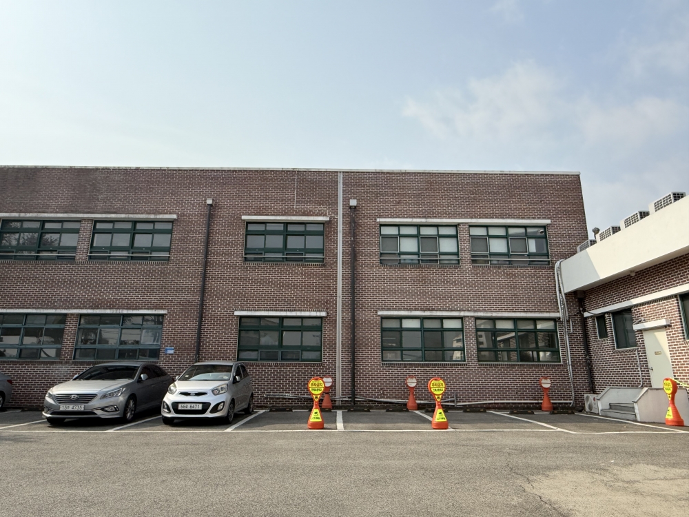 진례초등학교 외부치장벽돌 보강공사